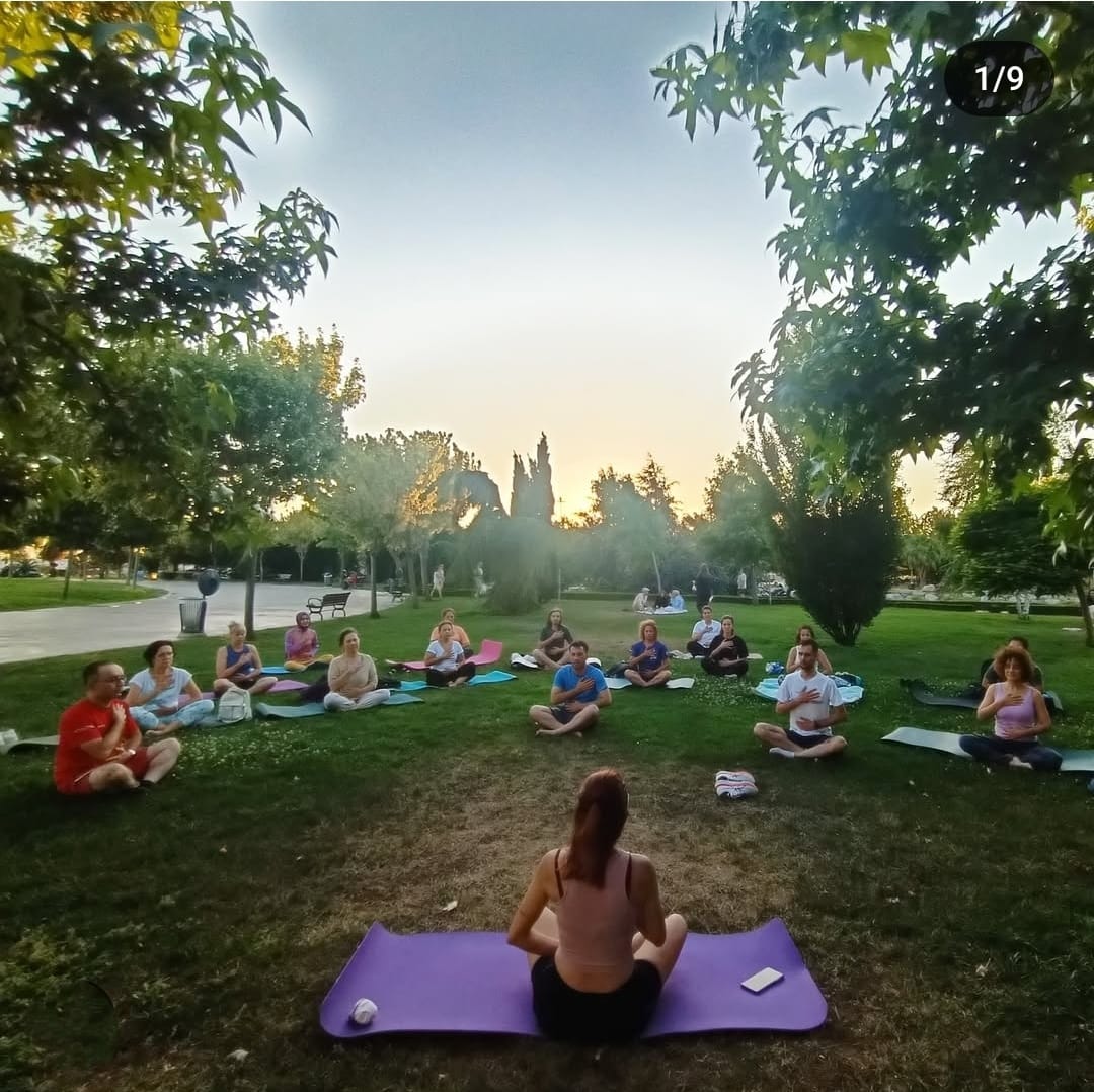 Ahu Hoca ile Yoga Sınıfı Deneme Dersi