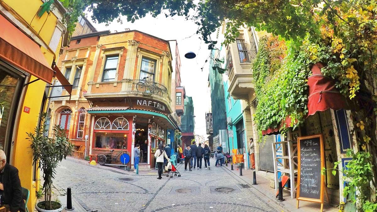 Sevilay & Fatoş ile Cibali-Fener-Balat Gezisi