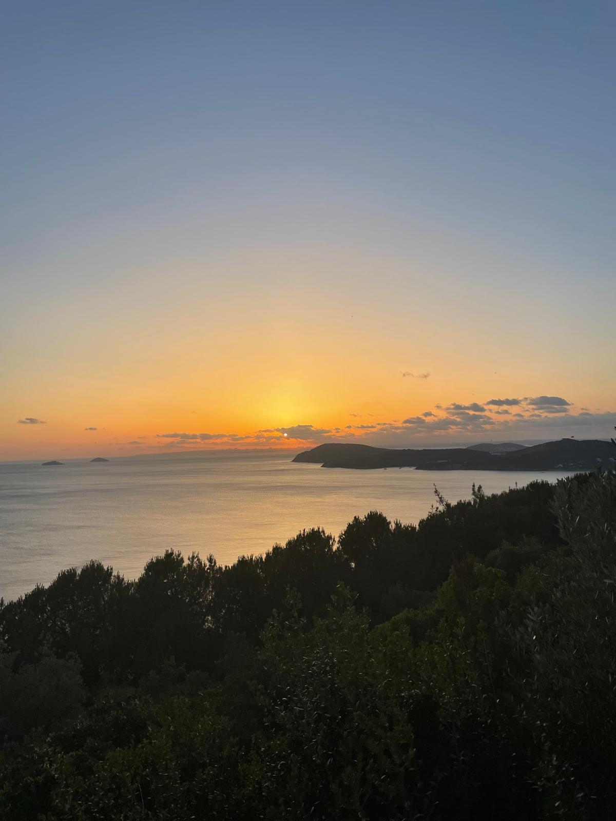 Büyükada'da Gün Batımı ve Tarih Yürüyüşü