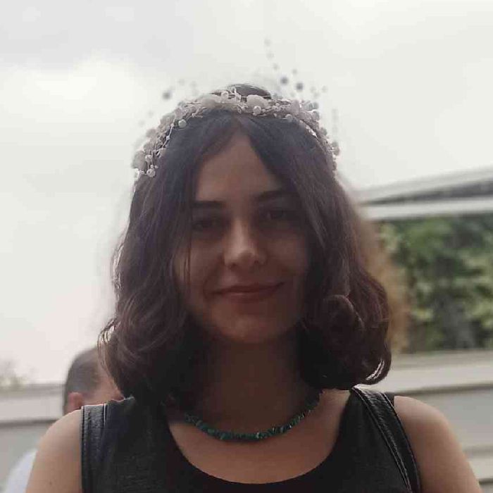 Özden B.